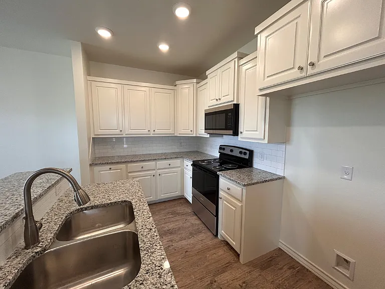 1205 Bryan Ave #A — Photo 3