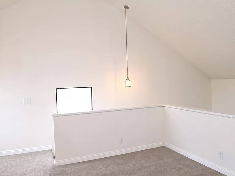 3573 Columbia Ave — Photo 3