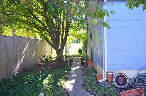 5th image of 412 Pine St