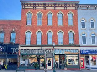 217 W Main St #3R, Ottawa, IL 61350
