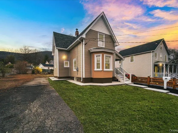39 Washington Avenue, Beacon, NY 12508
