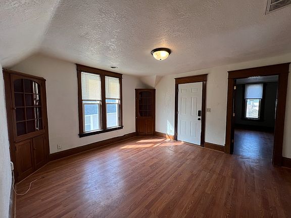 3rd image of 1040 Jessie St #2
