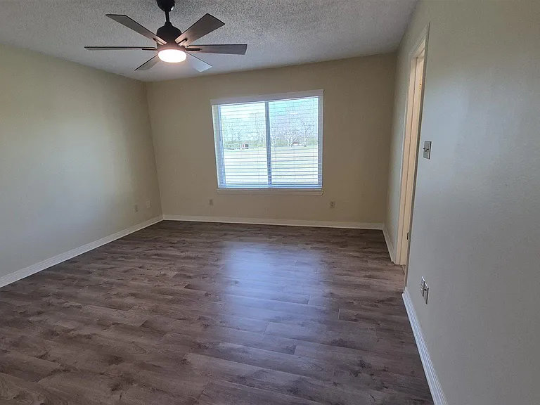 4321 Molino Meadows Dr — Photo 21