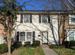 3204 C Regents Park Ln, Greensboro, NC 27455