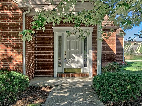 4th image of 1704 Lions Dr