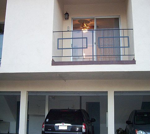 2nd image of 1035 Magnolia Ave APT 5
