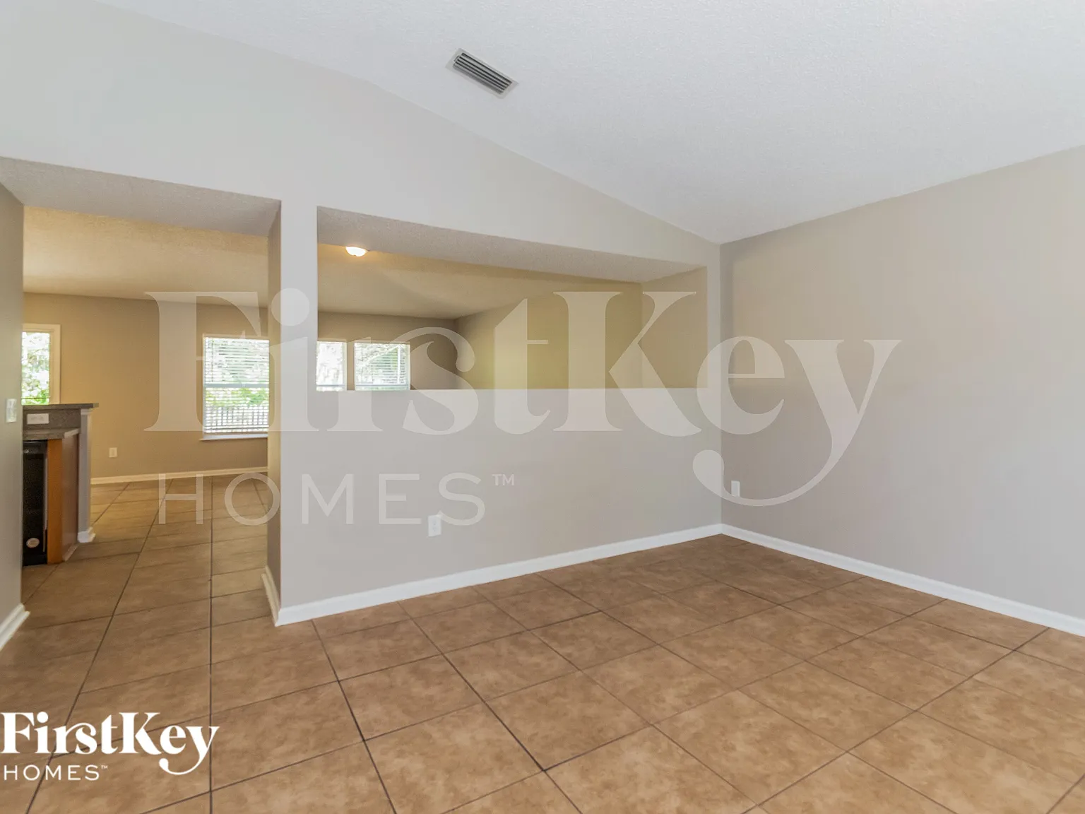 3 bed, 2.0 bath, 1895 sqft, $2,175 — Photo 4