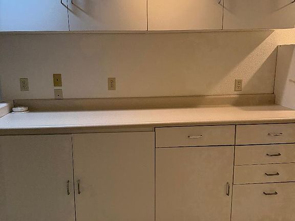 5th image of 406 Park Blvd #C