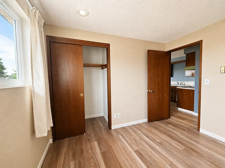 3432 Hoyt Ave #6 — Photo 8