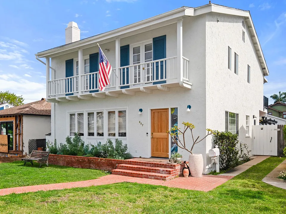 237 E Avenue