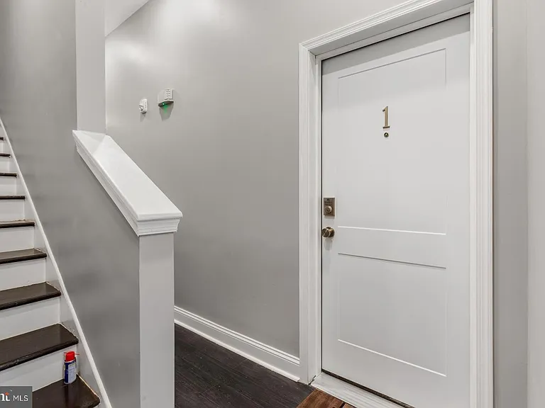 624 N 35th St #1 — Photo 15