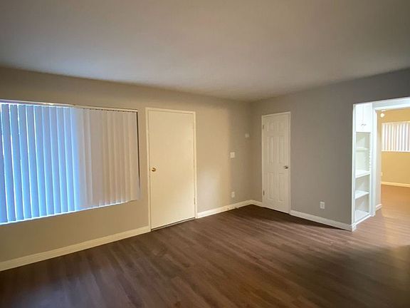 4th image of 6423 Corona Ave