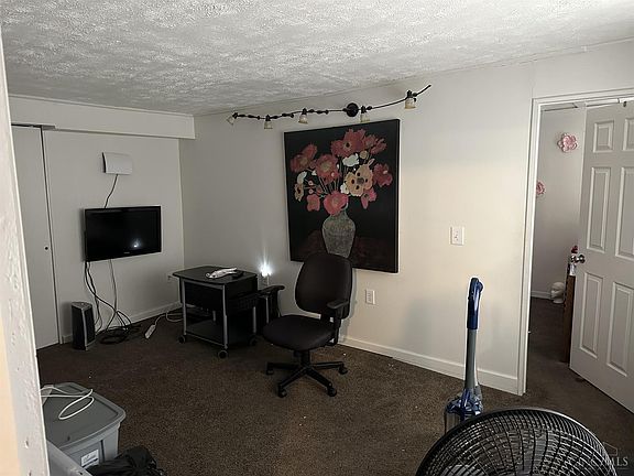 4th image of 2200 Bremont Ave