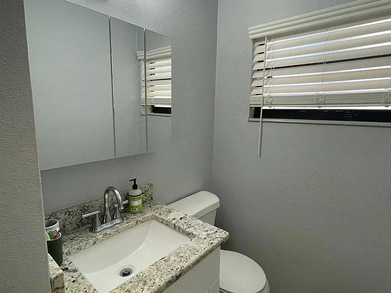 1514 E Ida St — Photo 4
