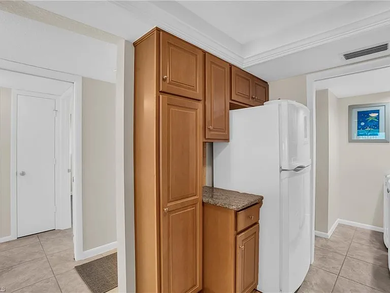 25900 Hickory Blvd #803 — Photo 20