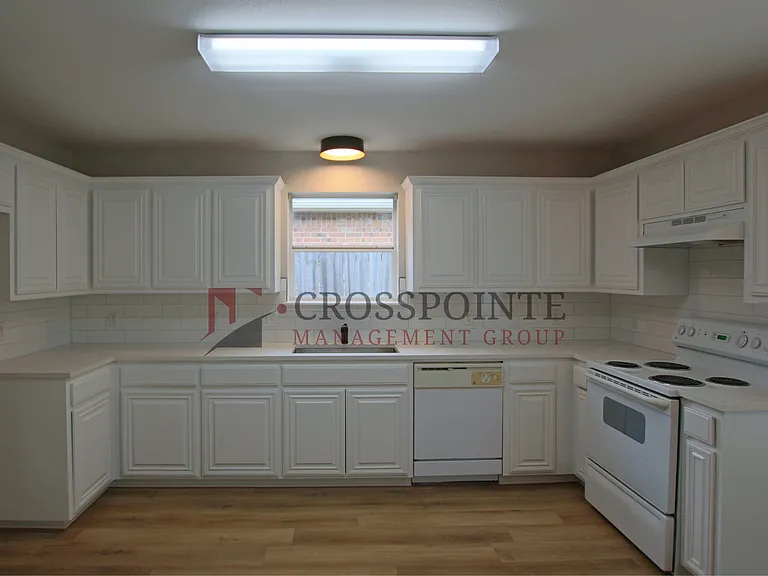 112 Ken Cir — Photo 6