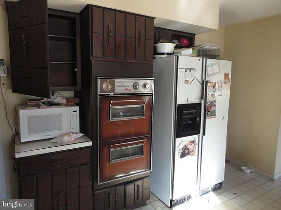 4th image of 21 Merion Pl