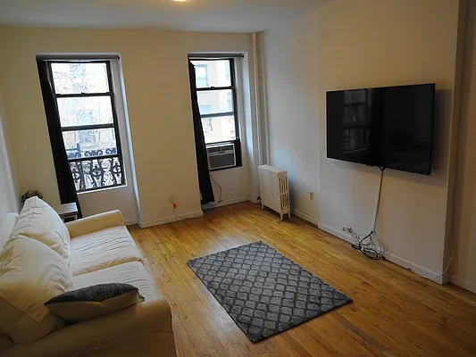 Rented by Sky Management | media 14