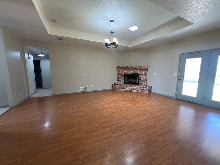 3709 Benjamin Davis Dr — Photo 6