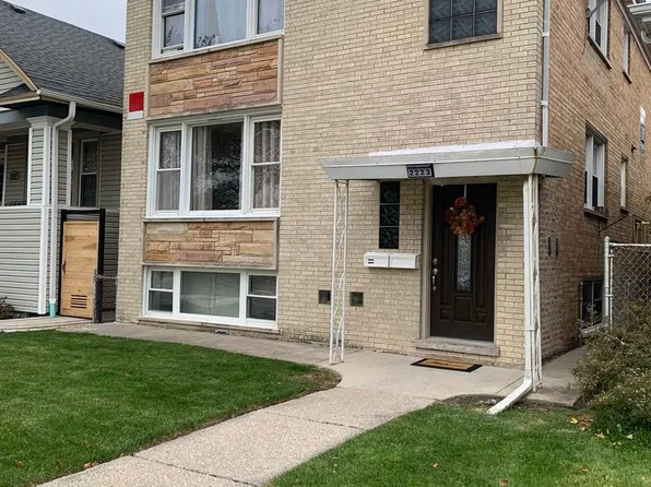 2223 N Natchez Ave, Elmwood Park, IL 60707