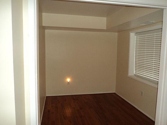 Den or Sleeping Alcove