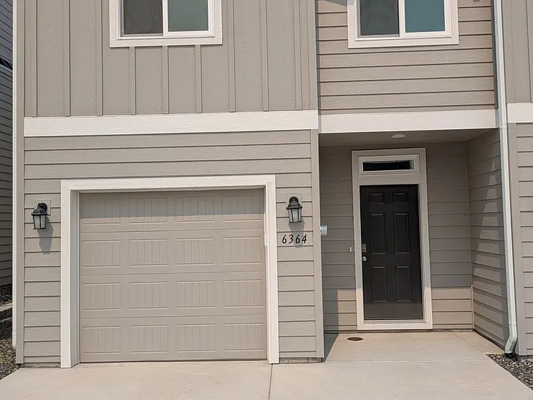 6364 W 36th Pl — Photo 1