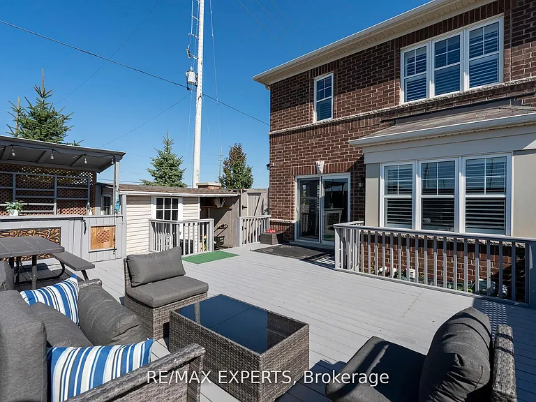56 Donlamont Cir — Photo 36