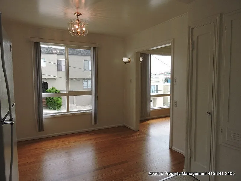 Outer Richmond / Vista Del Mar Home for Rent — Photo 4