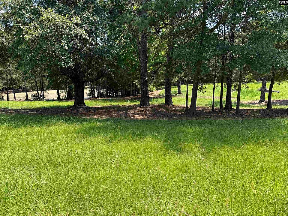 1st image of 812 NE Sandfield Rd #2