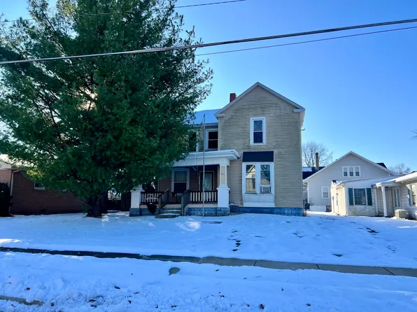 421 W Water St, Farmer City, IL 61842