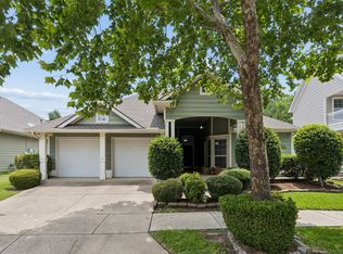 1104 Bell Manor Dr, Aubrey, TX 76227