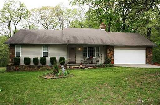 3rd image of 21 Seaton Dr