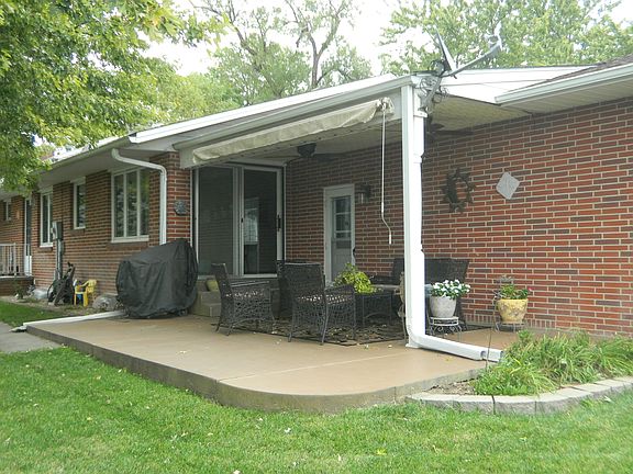 2nd image of 205 N College Ave