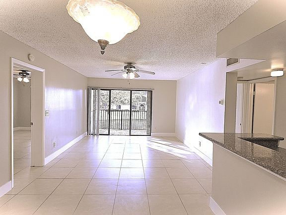 5th image of 9122 W Atlantic Blvd APT 723
