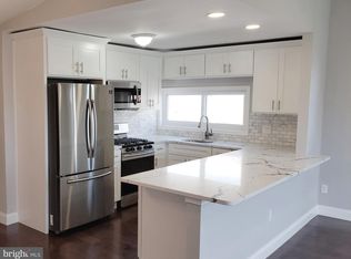 8930 Revere St, Philadelphia, PA 19152