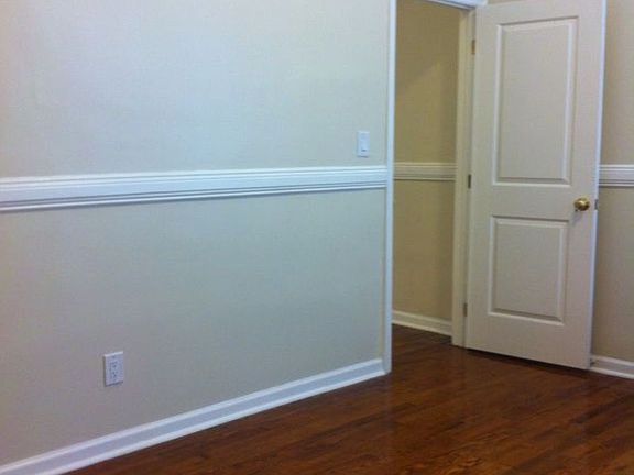 5th image of 401 Washington Ave APT 1B