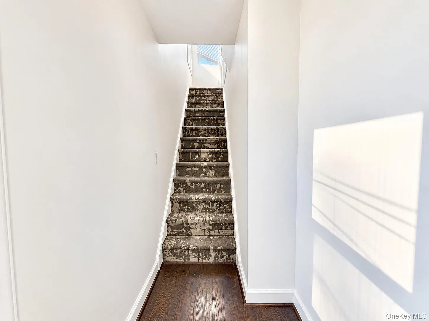 2 bed, 1.0 bath, 1540 sqft, $3,000 — Photo 2