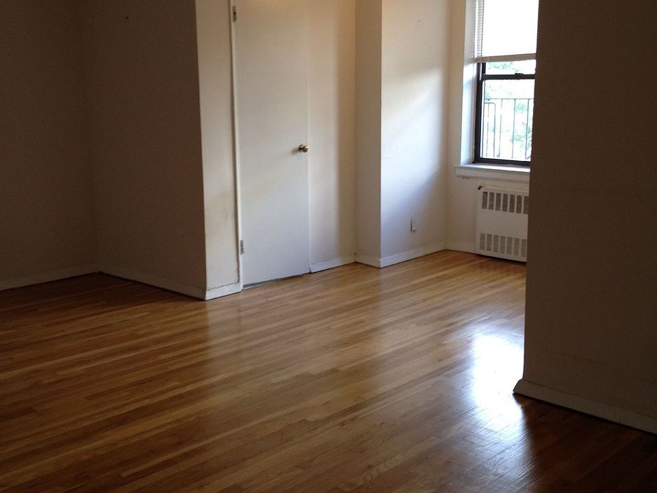 1st image of 585 McLean Ave APT 6B