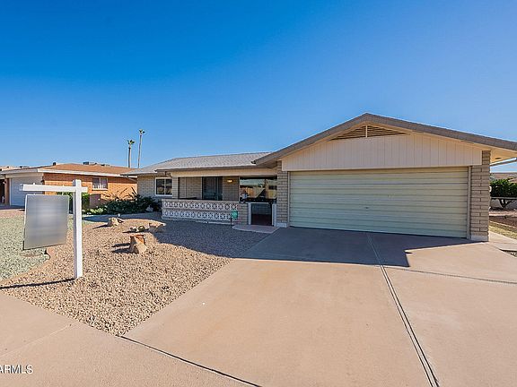 2nd image of 4241 E CATALINA Avenue