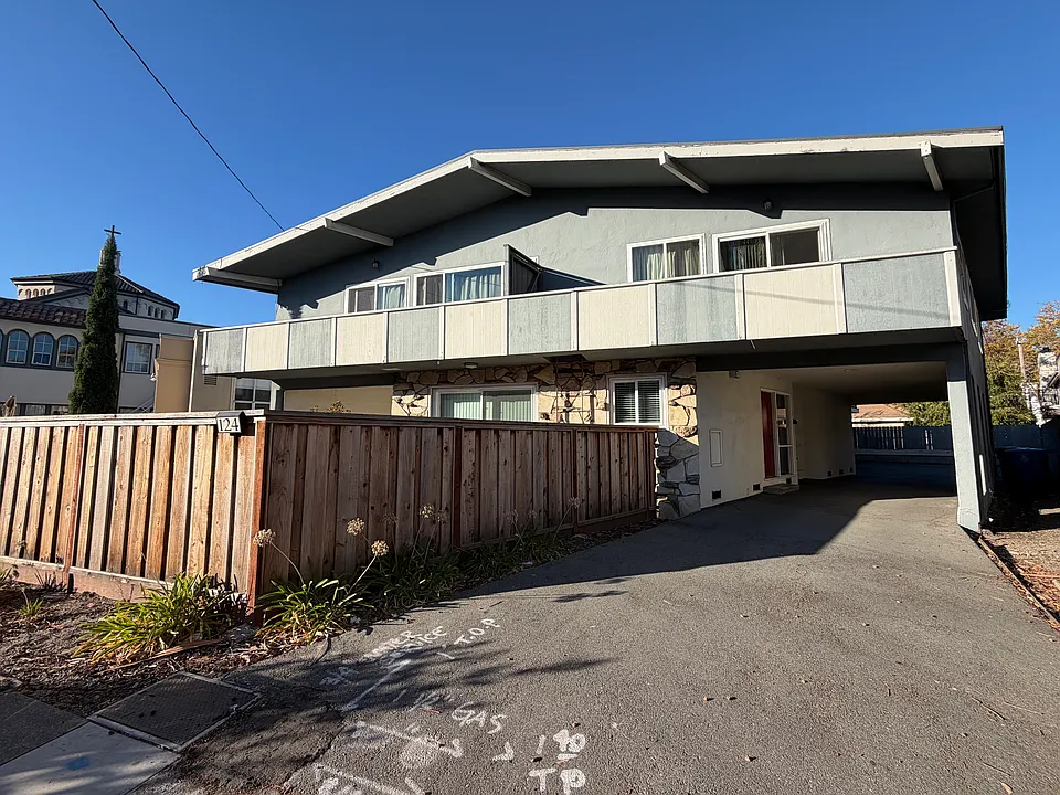 124 El Camino Real #1