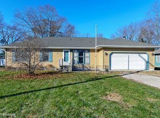 550 N School St, Braidwood, IL 60408