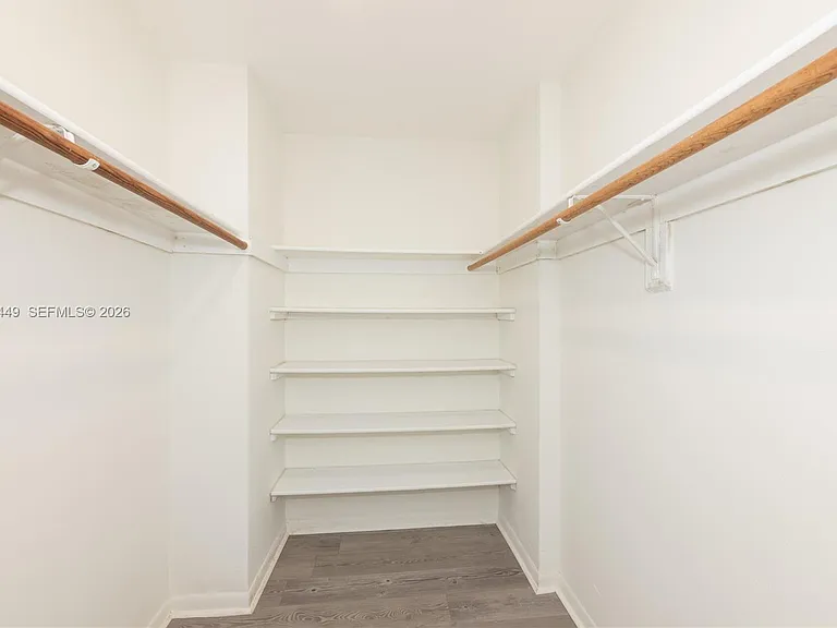 600 Grapetree Dr #8FS — Photo 23
