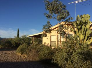 23625 W Coleman Dr, Congress, AZ 85332