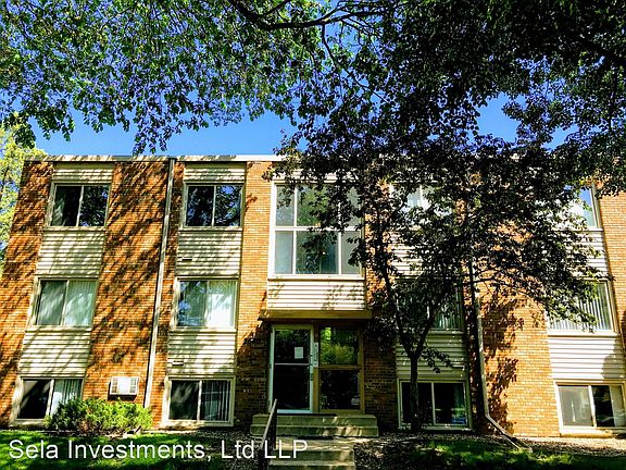 3rd image of 2649 Humboldt Ave S APT 1
