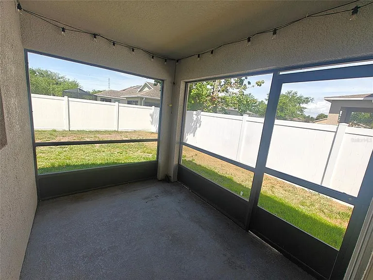 8225 Summer Wood Ln — Photo 21