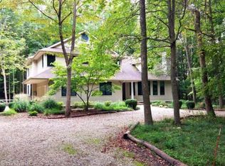 7902 Harbert Rd, Three Oaks, MI 49128