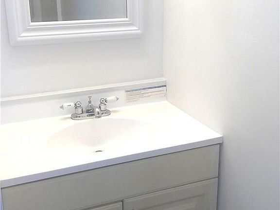 3rd image of 6557 SW 41st Pl