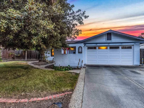 258 Turnstone Dr, Livermore, CA 94551