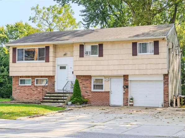 75 Oak Street, Amityville, NY 11701