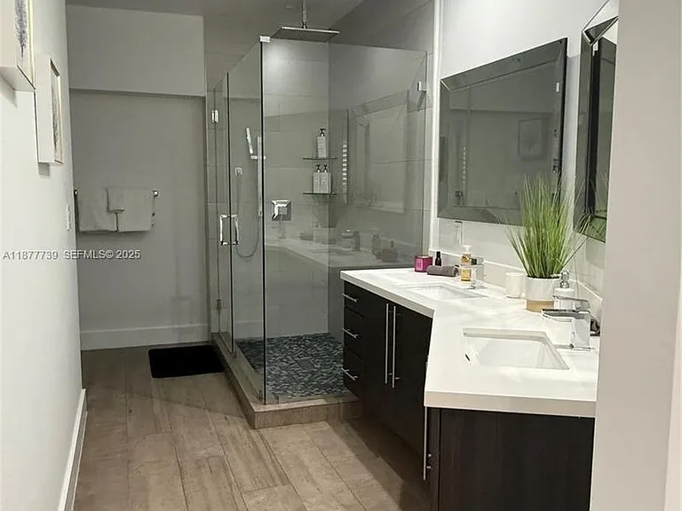 3231 Salzedo St — Photo 16